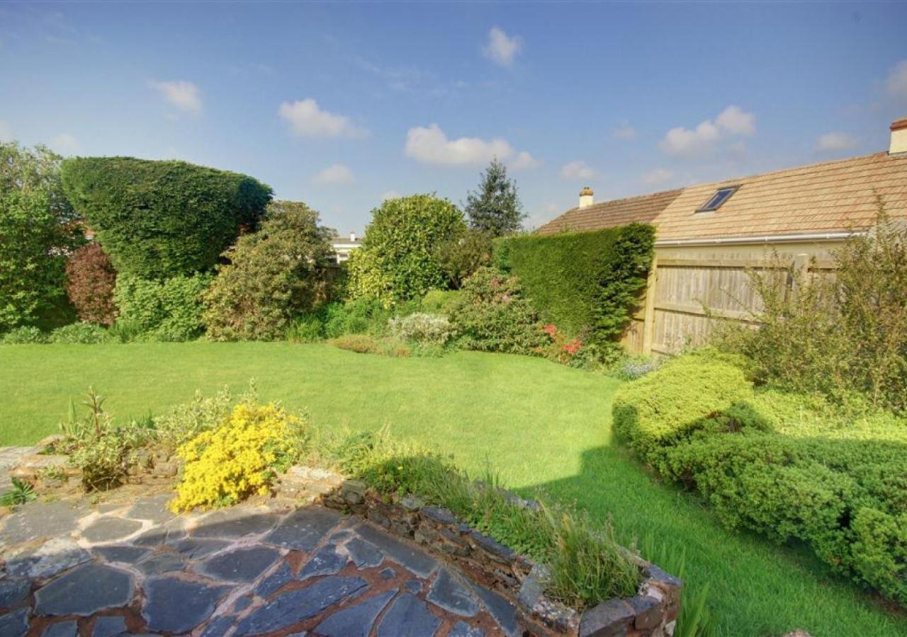 The Willows South Molton Exterior photo