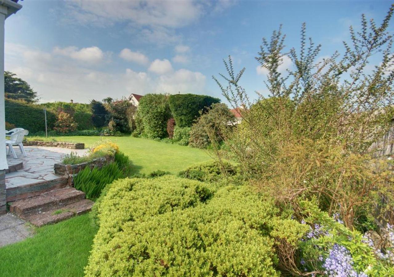 The Willows South Molton Exterior photo