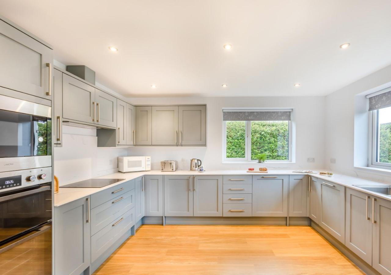 The Willows South Molton Exterior photo