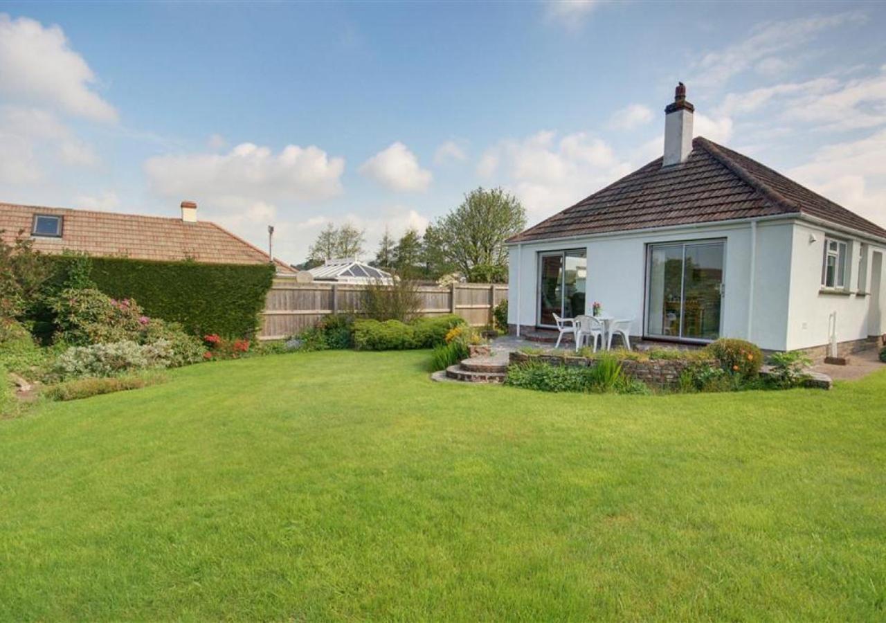 The Willows South Molton Exterior photo